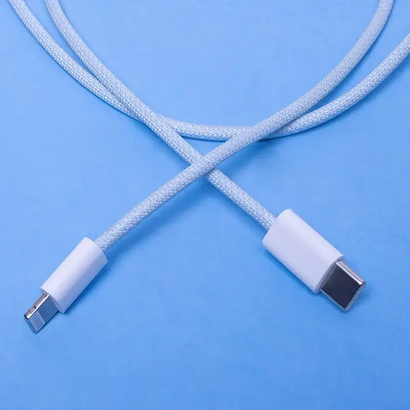 Кабель USB-C — Lightning TelForceOne MaXlife MXUC-06 Photo 3