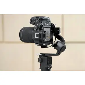 Leņķveida USB‑C kabelis DJI RS gimbalam — DJI (MPN CP.RN.00000304.01)