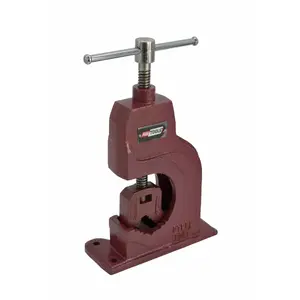 Bench Vice AWTools AW24305 — cast‑iron, 7 kg weight, bench‑mounted clamping tool