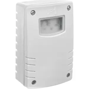 GTV twilight sensor CZ-2 1500W 220-240V 6A IP44 surface-mounted white compatible with LED