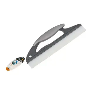 Broom BRADAS ES2360 — Household push broom by BRADAS, model ES2360