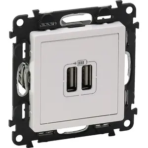 Sienas USB lādētājs Legrand Valena Life ar 2x USB, balts (modelis 753112)