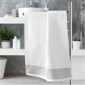 Towel Douceur d'Interieur BELINA – White, 50x90 cm