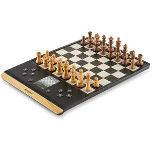 Шахматный компьютер Millennium Genius Pro 2024 M818 с отделкой под дерево (Holzoptik)