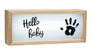 Gaismas kaste roku un pēdu nospiedumu veidošanai SAFETY 1ST Baby Art Light Box ar koka detaļu, iekļauta melna krāsa