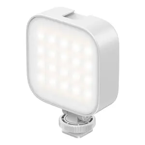 LED panelis Ulanzi U60 5 W, 60 LED, darbināms ar akumulatoru, USB‑C uzlāde, 68.7×68.7×25 mm