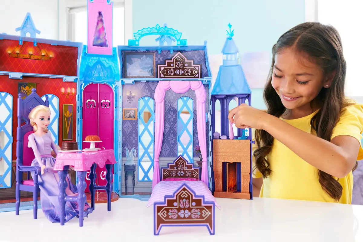 MATTEL Disney Frozen Arendelle Castle with Elsa Doll Photo 2