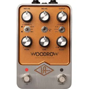 Instrument amplifier pedal Universal UA UAFX Woodrow '55 — tube-inspired Fender '55 circuit emulation, pedal format