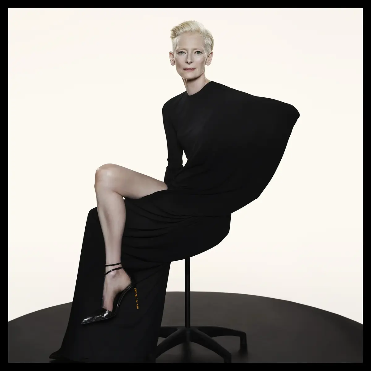 TOM FORD Black Orchid Reserve T25S-01-0001 Photo 2