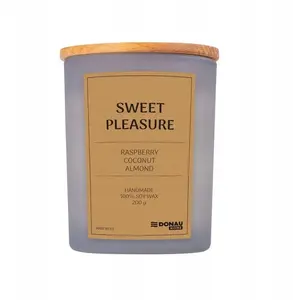 Sojas svece Donau Home Sweet Pleasure pelēkā stikla ar koka vāciņu un vītni, 200 g