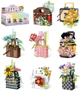 Building blocks set Trifox — flower-themed bricks in a bag, 484 pieces