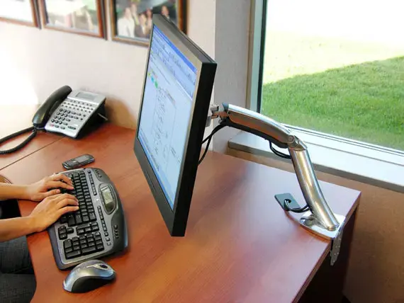 Ergotron MX Series Desk Mount LCD Arm 45-214-026 Photo 6
