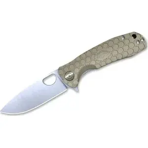 Нож Honey Badger Flipper D2 Medium Tan — складной флиппер, сталь D2, средний размер, рукоять цвета tan