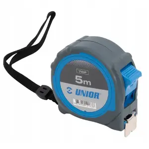 Steel Tape Measure DeWalt 10 m — compact retractable measuring tape