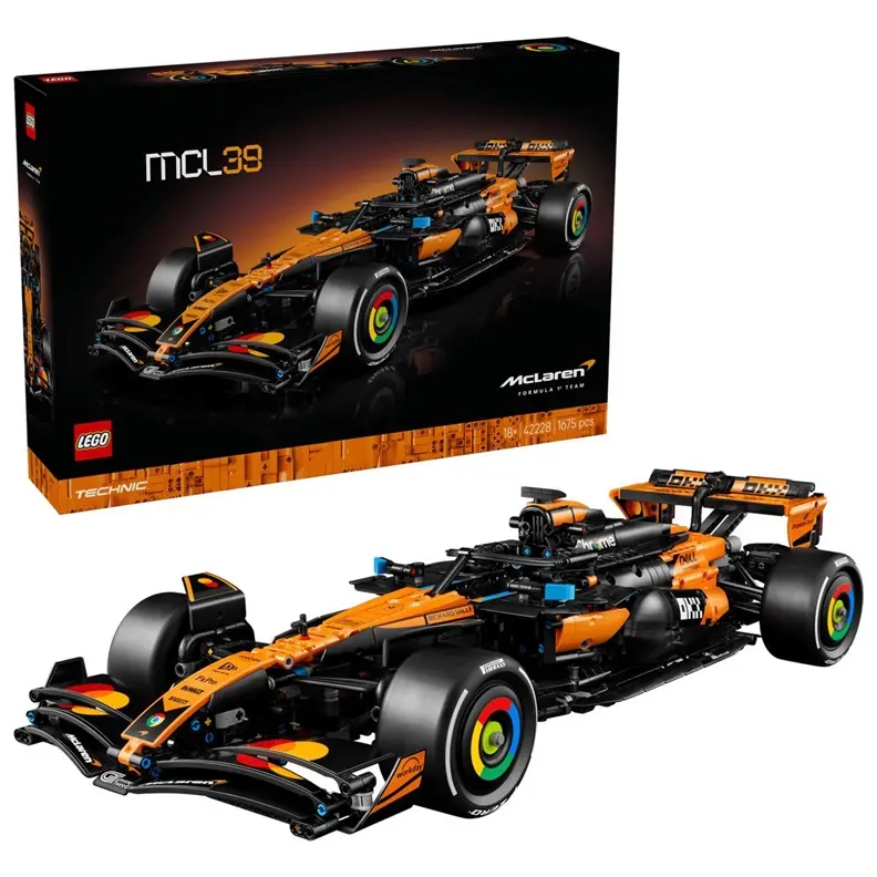 LEGO Technic McLaren MCL39 F1 modelis