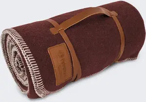 Segas Petromax no aitādas vilnas 150 x 200 cm tumši sarkana - Petromax 861-DE-688-150