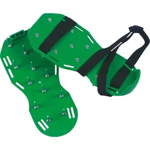 Lawn Aerator Greenmill GR6995 — manual/handheld aerator for soil ventilation and thatch removal