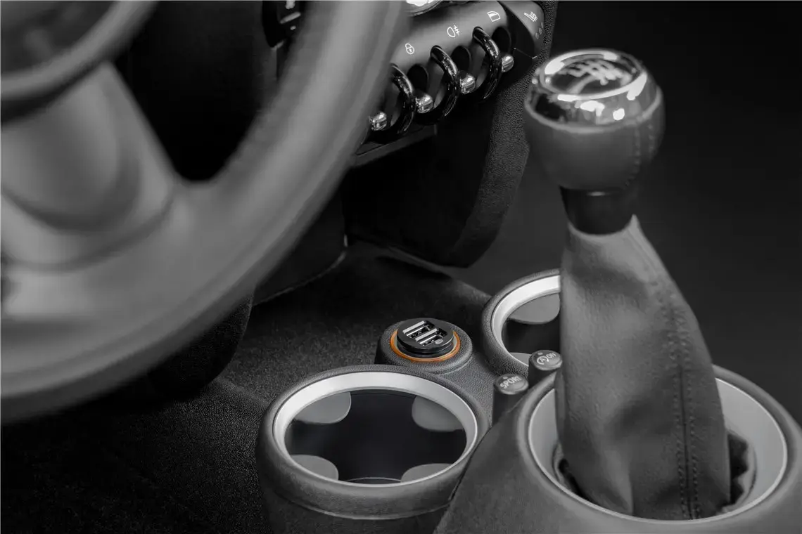 GOOBAY 71692 автомобильное зарядное — 2× USB, 1 м Photo 5