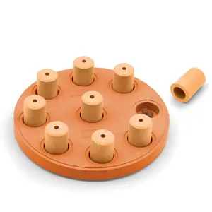 Interaktīvā našķu puzle rotaļlieta suņiem Outward Hound Smart Composite, oranža, Ø22,9 cm, augst. 59,2 mm