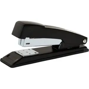 Stapler Office Products model 18062411-05 — metal stapler, capacity up to 30 sheets, throat depth 60 mm, black