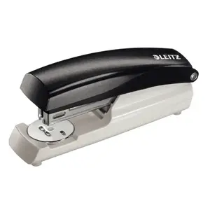 Степлер LEITZ 5500 — вместимость 30 листов, для скоб 24/6 и 26/6, чёрный/нержавеющая сталь