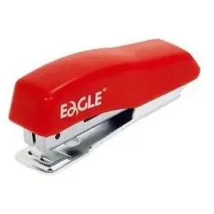Степлер Eagle 1011A красный — настольный степлер, до 8 листов, модель 146393