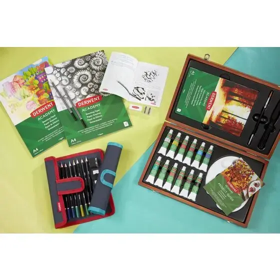 Derwent Academy Acrylic Wooden Box paint set Photo 8
