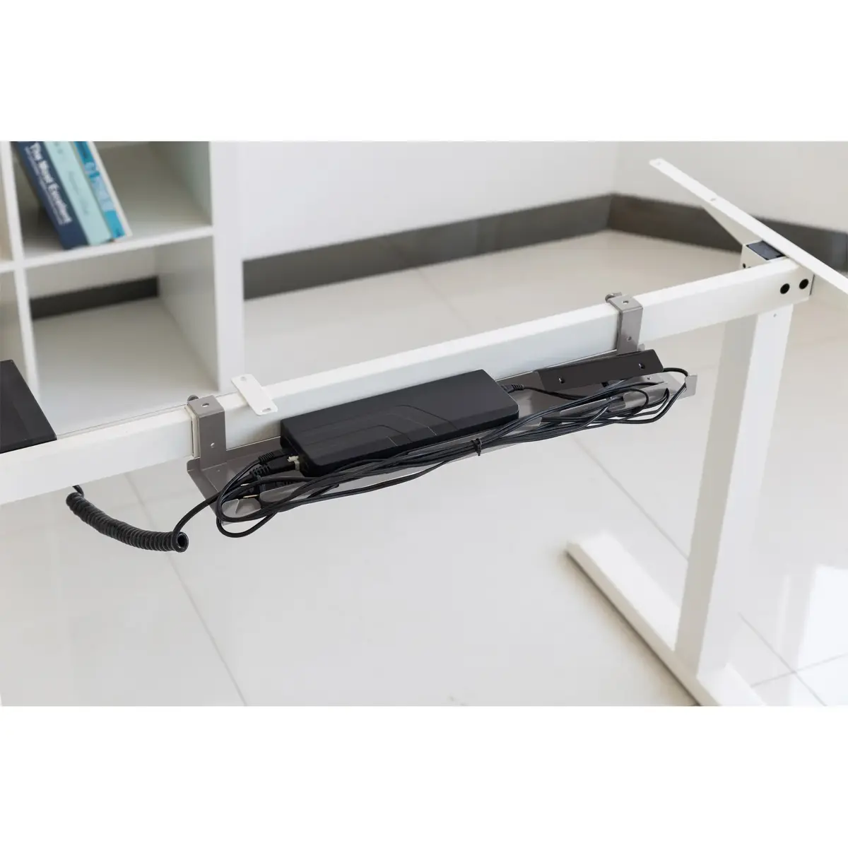 InLine under-table cable guide shelf 131×590×74 mm Photo 2