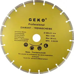 Diamond Blade GEKO G00254 300×8×32 mm segmented for cutting, 10 segments