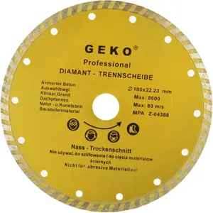 Алмазный отрезной круг GEKO 180 мм turbo G00262 для камня, бетона и кладки