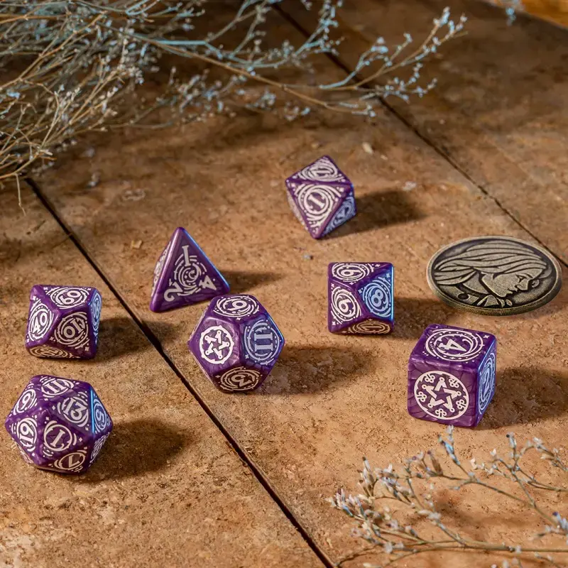 Q-Workshop The Witcher Йеннифэр — набор из 7 кубиков Photo 3