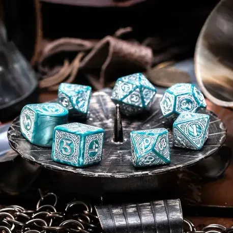 Q-Workshop RVIK4S dice game Photo 3