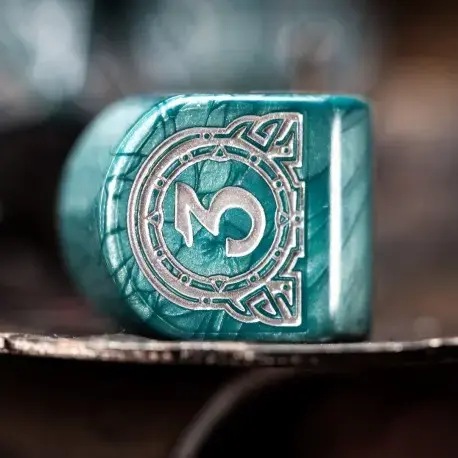 Q-Workshop RVIK4S dice game Photo 5