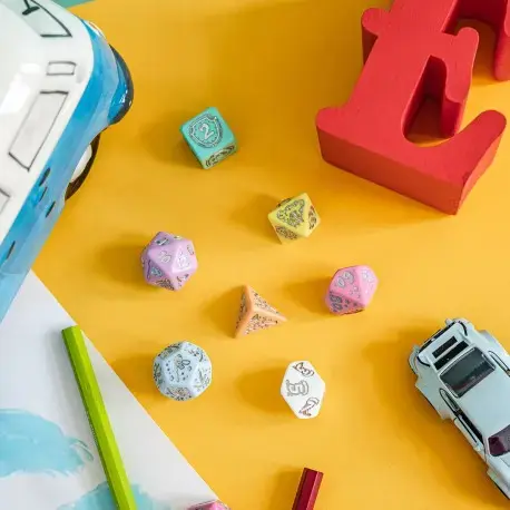 Q-Workshop SMVF4D plastic dice game Photo 3