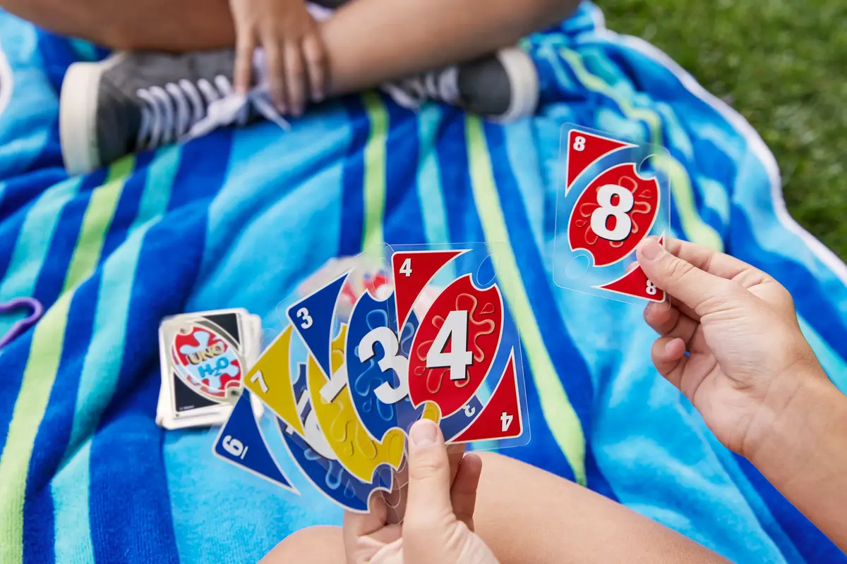 Карточная игра MATTEL UNO H2O To Go Photo 4