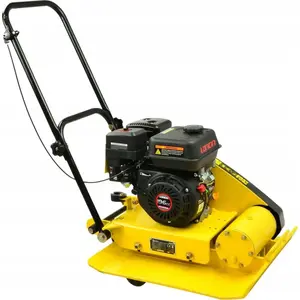 Виброплита GEKO G80204 CNP140C — бензиновая, усилие уплотнения 20,0 кН