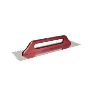 Nerūsējošā tērauda lāpstiņa Modeco EXPERT ar zobainu malu, koka rokturis 480×130×8 mm