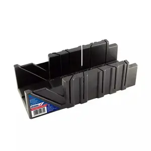 Стусло (mitre box) Dedra 1239-04 — направляющая для ручной резки под углом, 1 шт.