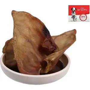 Лакомства для собак Arami — свиные уши средние, упаковка 50 шт., жевательные лакомства