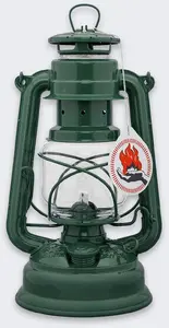 Degvielas laterna kempingam Feuerhand Baby Special 276 — cinkota tērauda, zaļa, tvertnes tilpums 0,34 l, 20 h degšanas