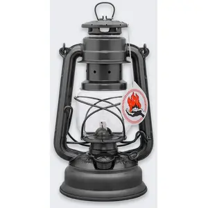 Feuerhand 276 Iron vētras petrolejas lampa — čehols no cinkota tērauda, dedzināmais šķidrums ar spirti