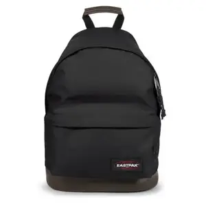 Kleita mugursoma Eastpak Wyoming — melna ar brūnu ādas apdari, līdz 14" ekrānam, 300×180×400 mm, āda un poliamīds