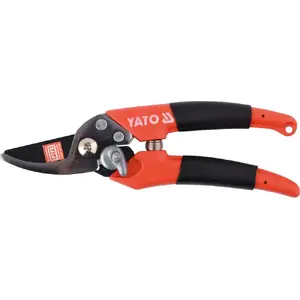 Pruning shears YATO YT-8805 Bypass, PVC handles, 180 mm length, 13 mm cutting capacity