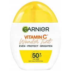 Лёгкий тонирующий крем для лица Macrovita Vitamin C Wonder Tint SPF50+ 40 мл