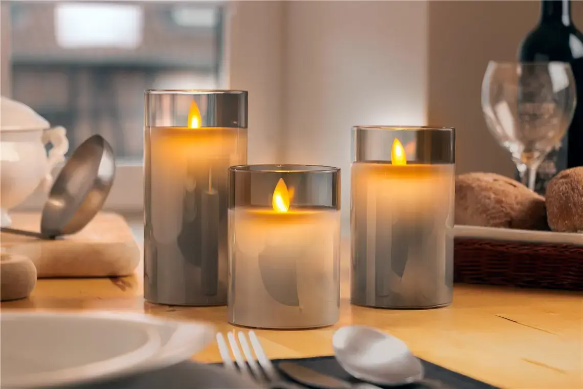 GOOBAY LED real wax candle in glass 7.5 x 15 cm Photo 3