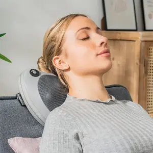 Compact Cordless Shiatsu Massager InnovaGoods Kompatsu — rechargeable handheld unit