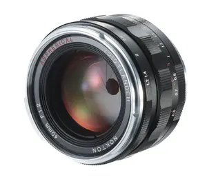 Объектив Voigtländer Nokton VM SLR — 10 элементов/6 групп, фильтр 46 мм, макро 0,18 м, чёрный