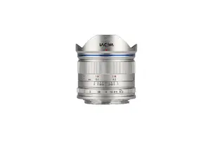 Platleņķa objektīvs Venus Optics Laowa 7.5mm f/2 for Micro Four Thirds — 46 mm filtrs, 0,12 m tuvā fokuss, sudraba