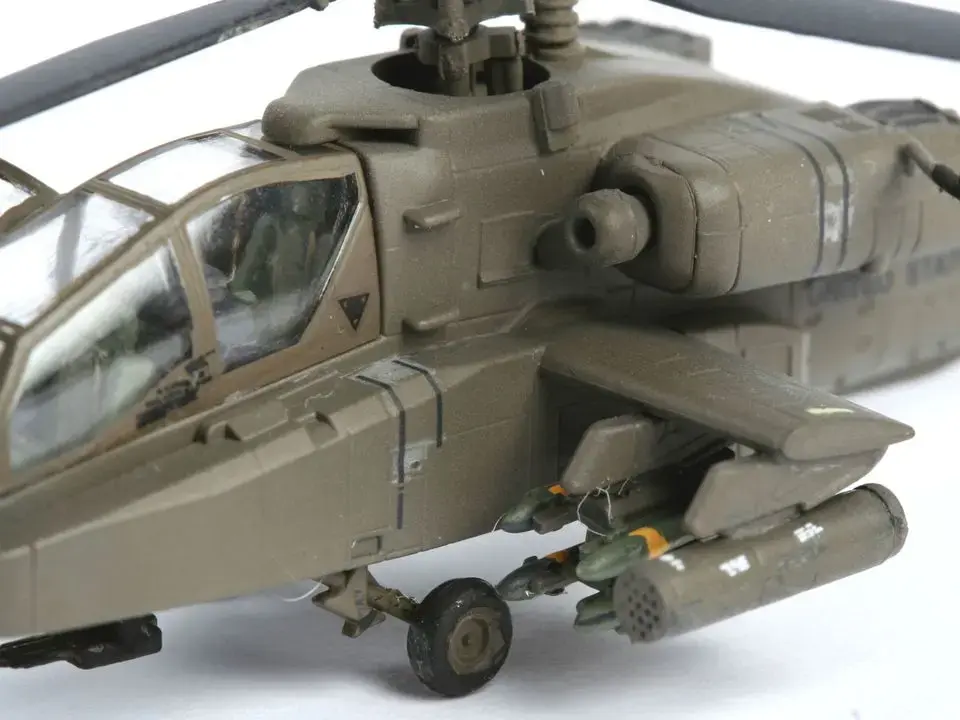 REVELL AH-64D Longbow Apache набор 1:144 Photo 2