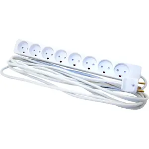 Power extension MicroConnect GRU0085WDK — 5 m cable, 8 Type K AC outlets, indoor, white